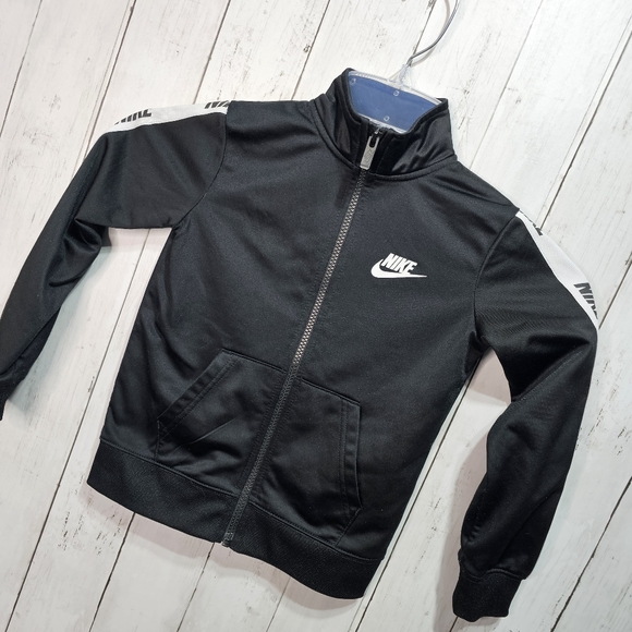 Nike Boy's Kids Size 4-5 Yrs Black Full Zip Track Jacket Long Sleeve With Logo. - Picture 2 of 8